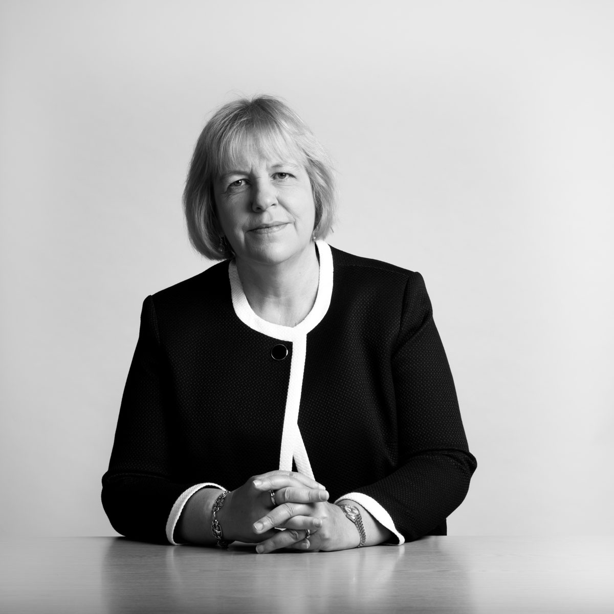 Julia_Perrins[1].jpg